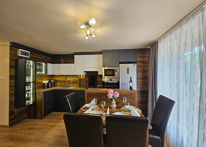 Gyoengyi * Balatonszarszo